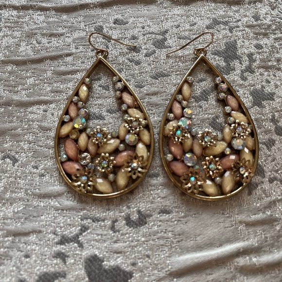 Earings - Picture 4 of 6